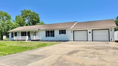 125 Megan Lane Ottawa KS 66067