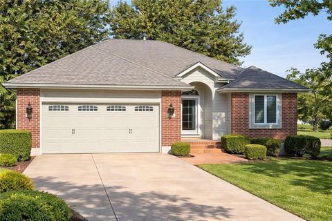 1012 Applewood Street Lee's Summit MO 64086