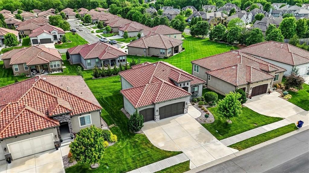 1217 SW Pebble Lane