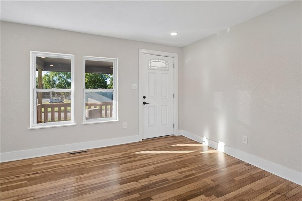 139 E 3rd Street