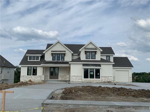 2304 NE Shoal Creek Parkway, Kansas City, MO 64155 - MLS#: 2563654