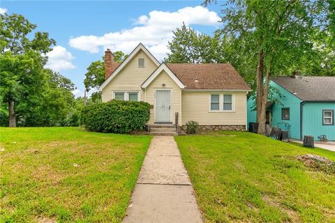 Photo of 1500 N 24th Street, Kansas City, KS 66102 (MLS # 2632138)