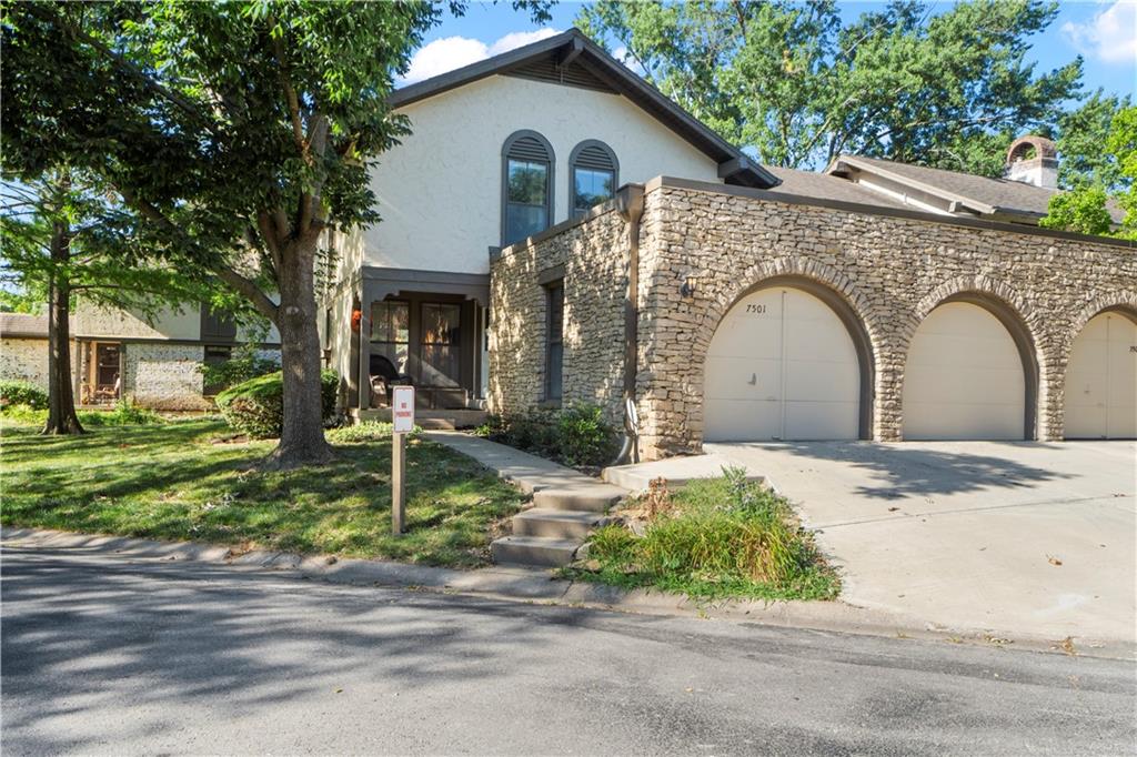 7501 W 102nd Street