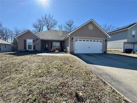 960 E Market Street Warrensburg MO 64093