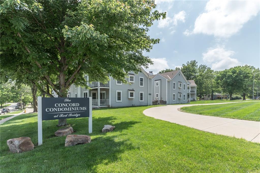 Kansas City, Missouri 64114, United States, 2 Bedrooms Bedrooms, ,2 BathroomsBathrooms,Residential,Active,145964