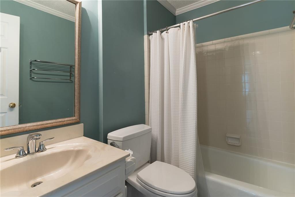 Kansas City, Missouri 64114, United States, 2 Bedrooms Bedrooms, ,2 BathroomsBathrooms,Residential,Active,145964