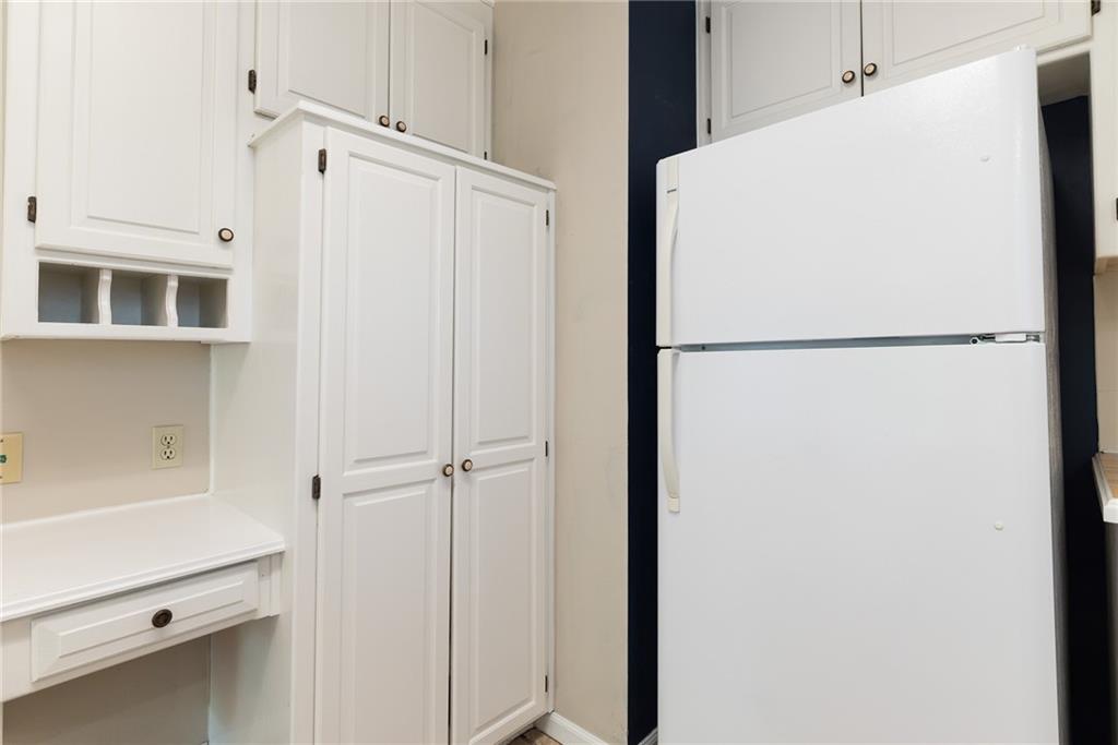 Kansas City, Missouri 64114, United States, 2 Bedrooms Bedrooms, ,2 BathroomsBathrooms,Residential,Active,145964