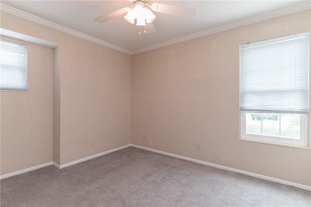 Kansas City, Missouri 64114, United States, 2 Bedrooms Bedrooms, ,2 BathroomsBathrooms,Residential,Active,145964