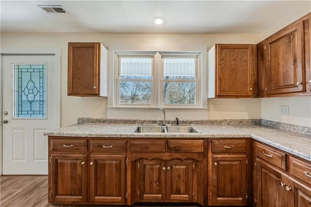 Photo of 304 S Chestnut Street, La Monte, MO 65337 (MLS # 2632538)