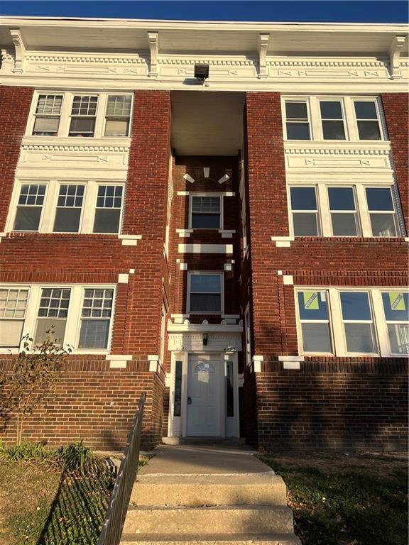 4121-4123 Walnut Street