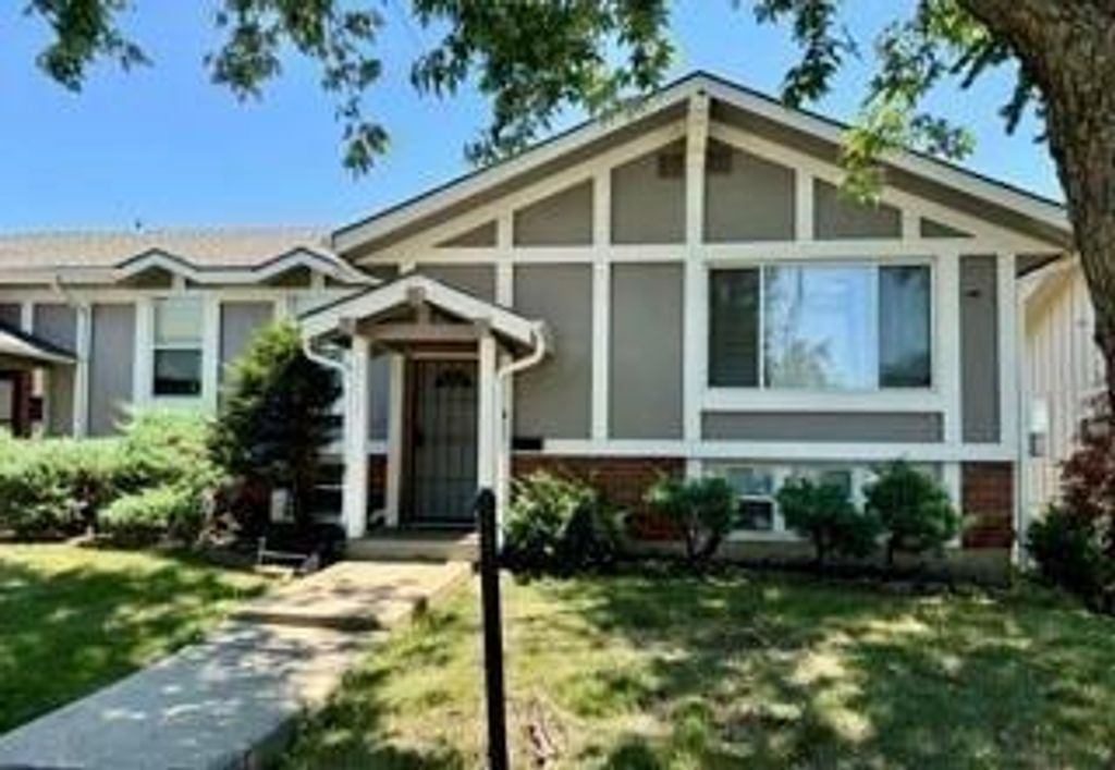 Photo of 14051 Dunbar Court, Grandview, MO 64030 (MLS # 2608318)