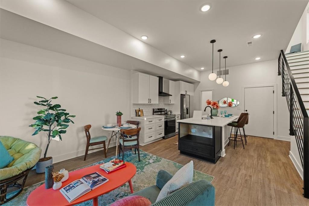 1225 E 29th Street