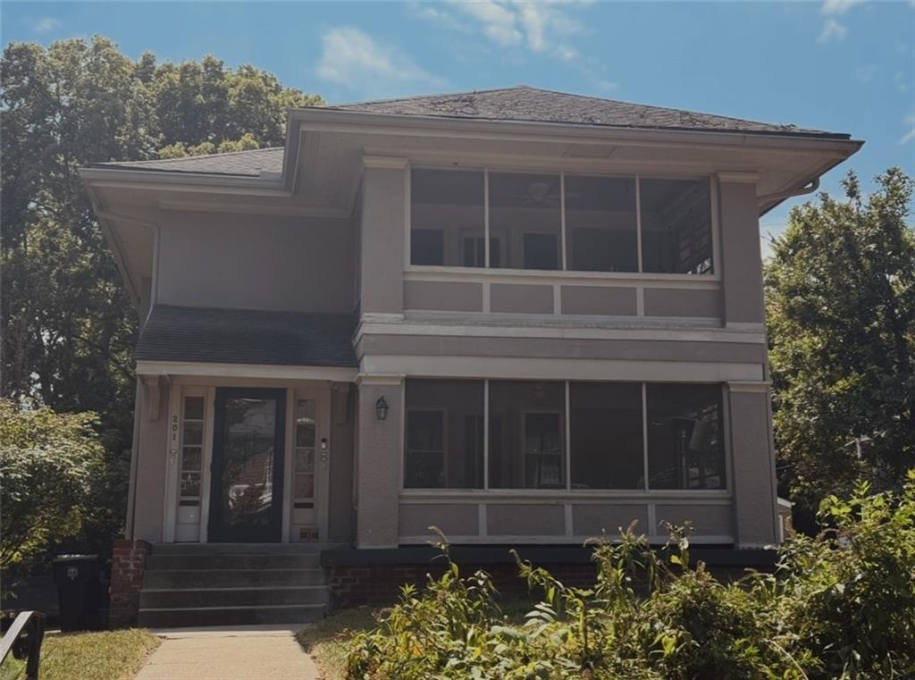 201 W 51st Terrace