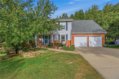 Photo of 17612 E 48th Terrace Court S, Independence, MO 64055 (MLS # 2648088)