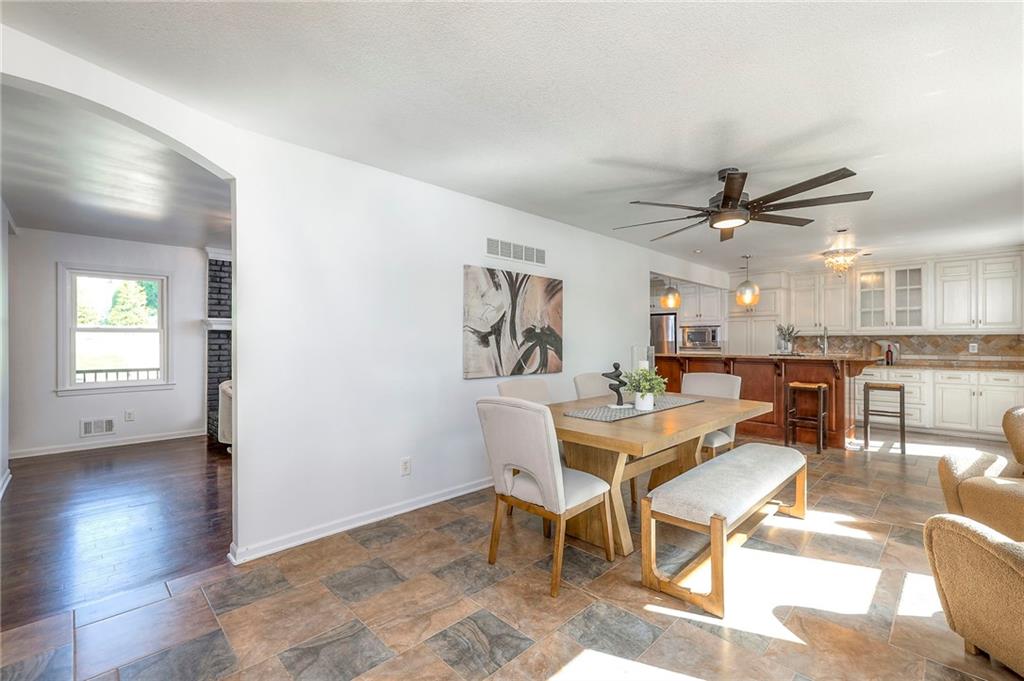 331 N Winnebago Drive