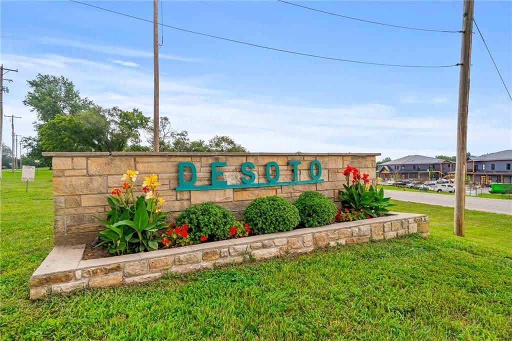 Photo of 8675 Eagle Creek Drive, De Soto, KS 66018 (MLS # 2616272)