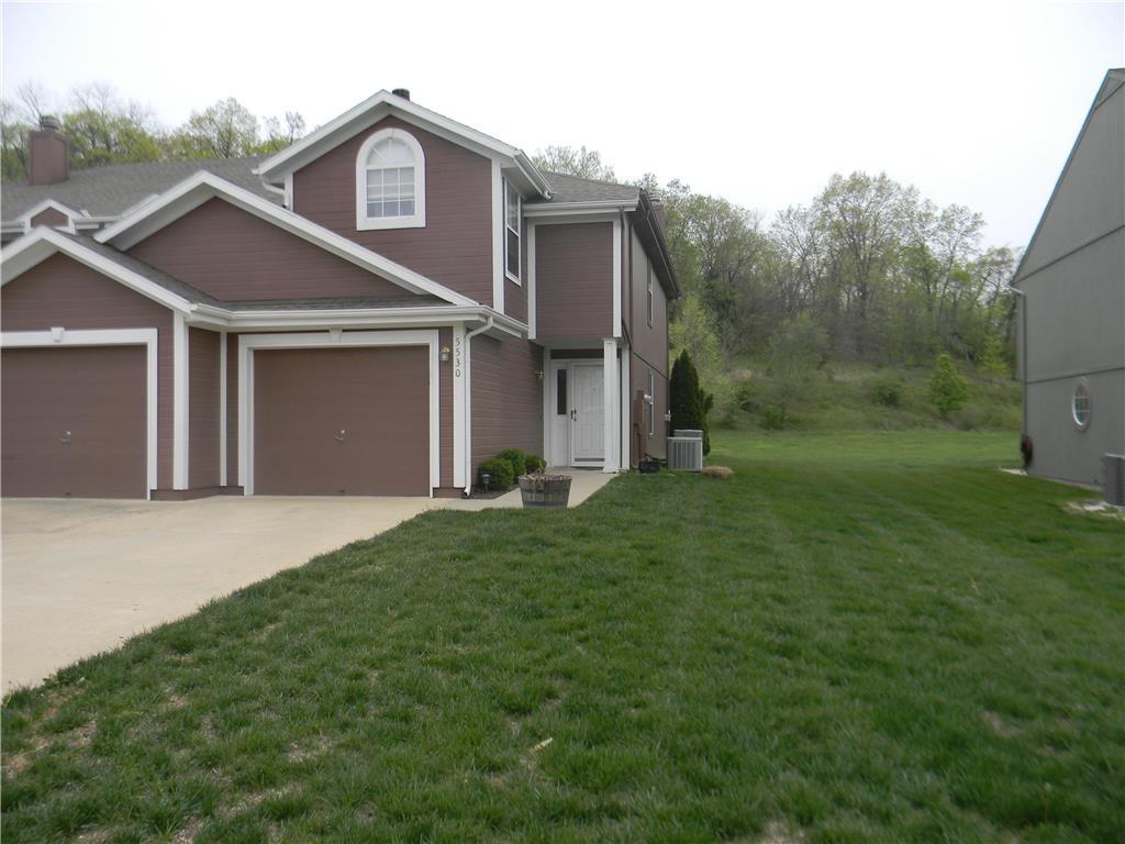 Photo 1 of 27 — 5530 NW Moonlight Meadow Drive, Lee's Summit, MO 64064