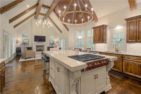 Photo of 15925 King Street, Overland Park, KS 66221 (MLS # 2626193)