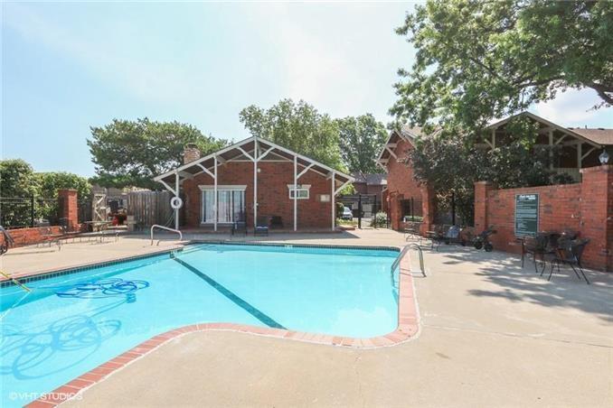5516 W 97th Street