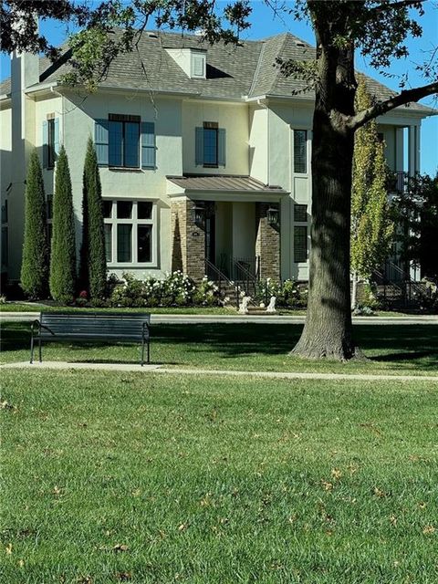 5202 Arbor Drive Prairie Village KS 66207