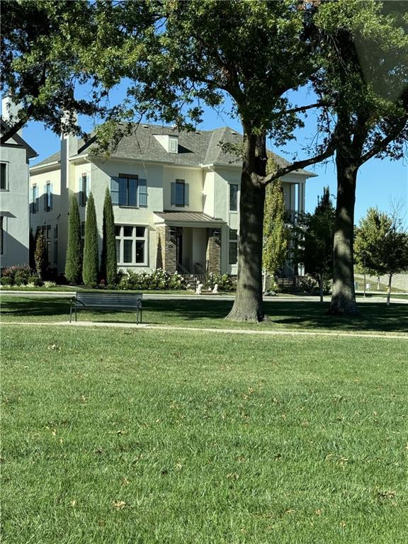5202 Arbor Drive