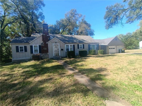 Photo of 8408 Blue Ridge Boulevard, Raytown, MO 64138 (MLS # 2646341)