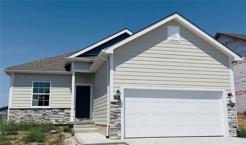 27012 E Dogwood Lane, Lee\'s Summit, MO 64086 - MLS#: 2547467