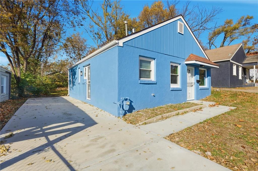 4218 Cleveland Avenue