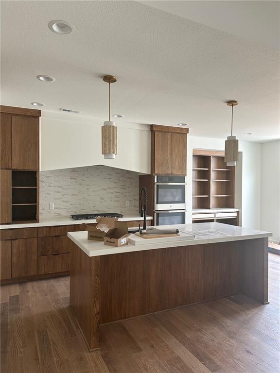 2124 SW Wheatfield Drive