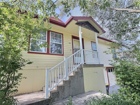 Photo of 301 E 17th Street, Kearney, MO 64060 (MLS # 2643717)