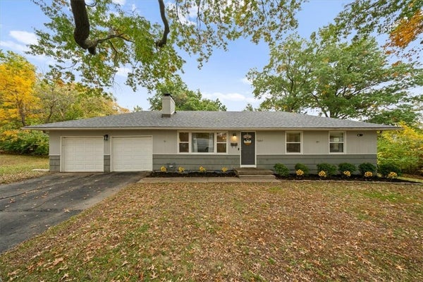 7207 OVERTON AVE, RAYTOWN, MO 64133 - Image 074e533ec82bc33478ead6777cedbf89/1287201769