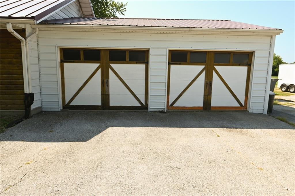 27102 Ivy Road