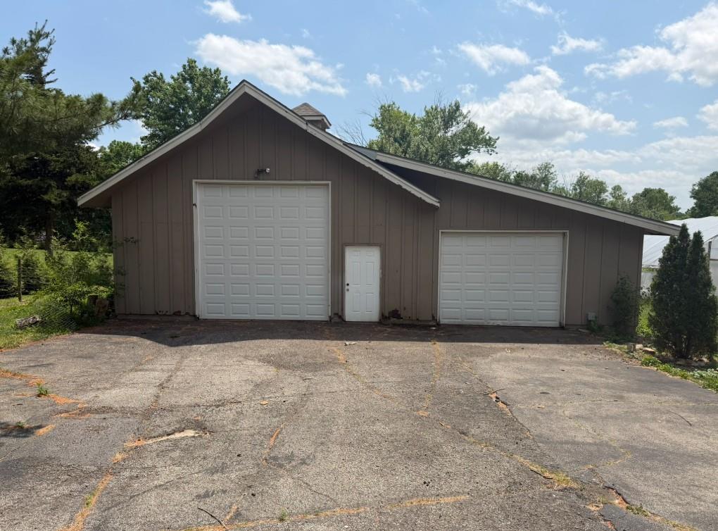 11709 W Harmony Lane