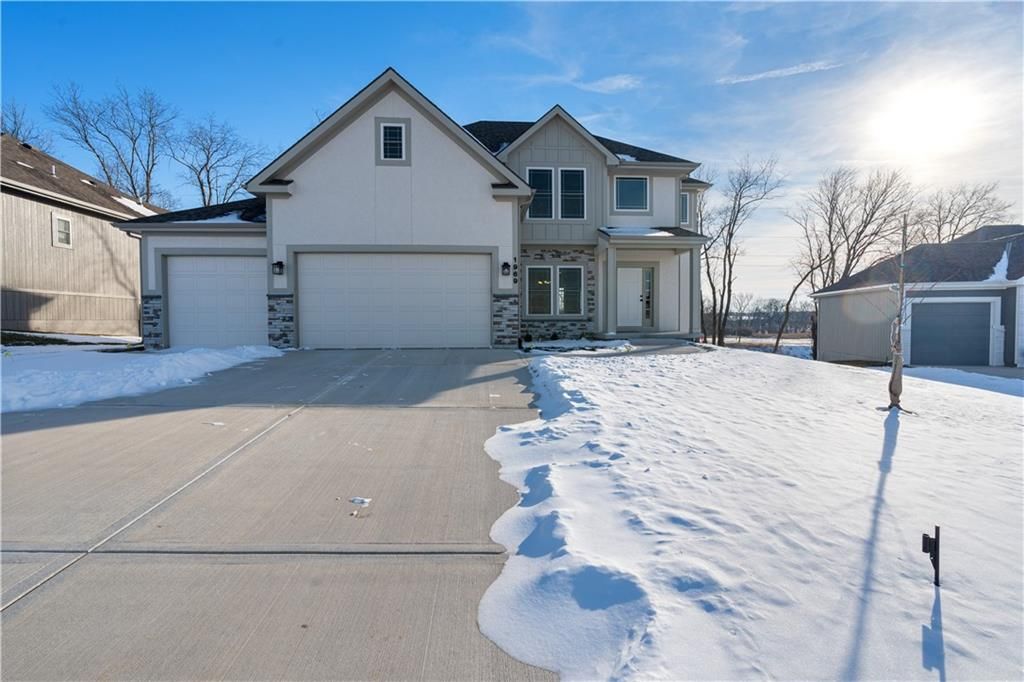 Photo of 1969 Longview Drive, Liberty, MO 64068 (MLS # 2532934)