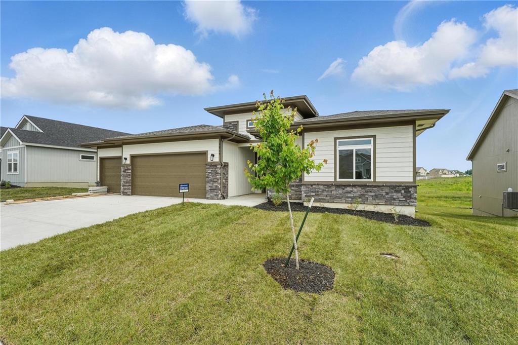 1617 Grayhawk Drive