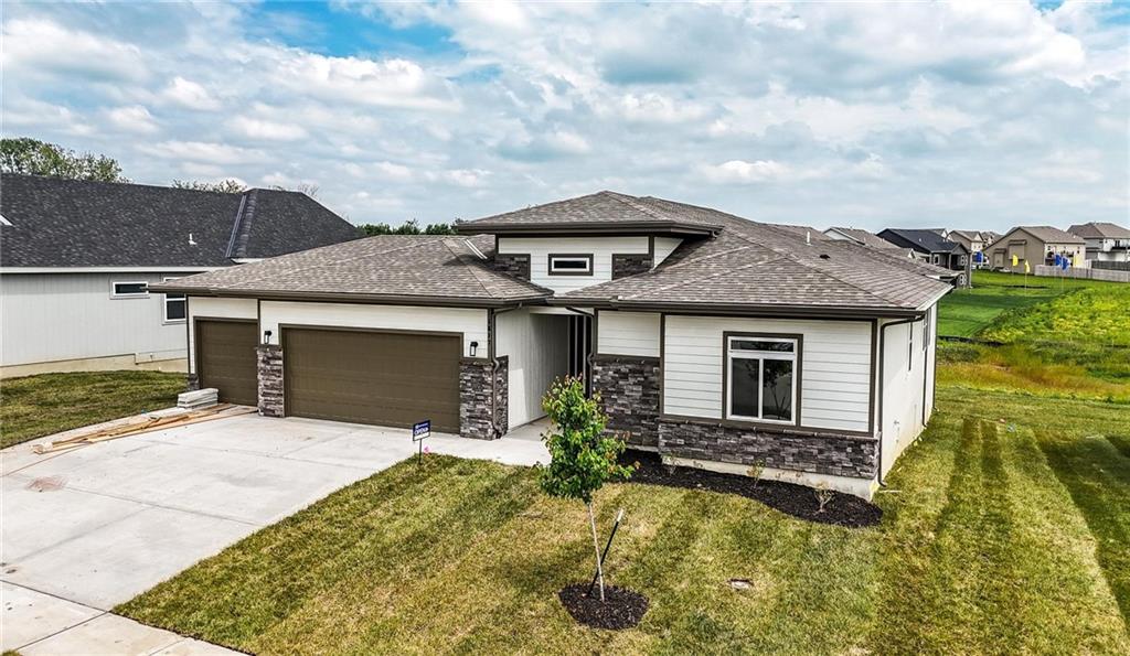 1617 Grayhawk Drive