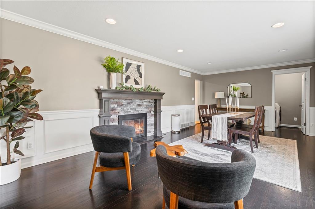 9832 Overbrook Court