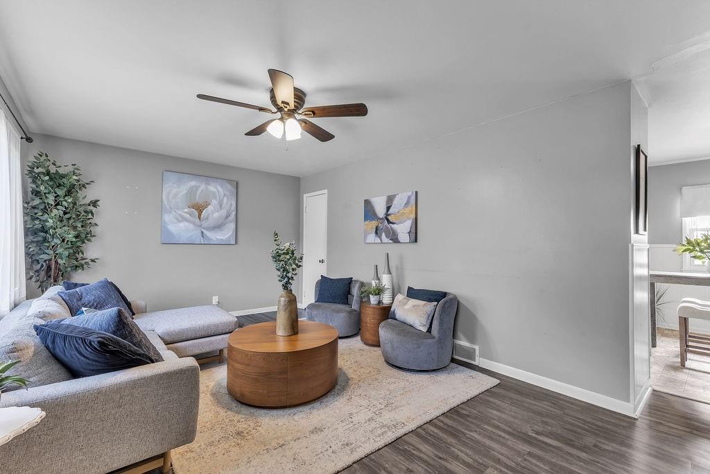 1501 Lion Road
