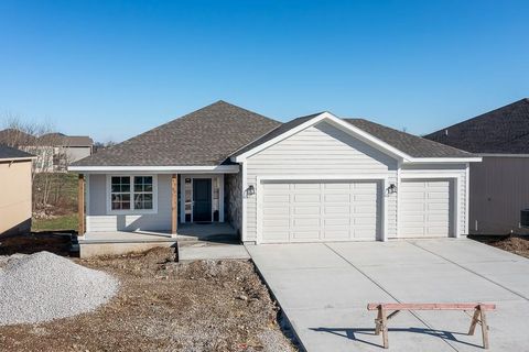 11214 Kimball Avenue Kansas City KS 66109