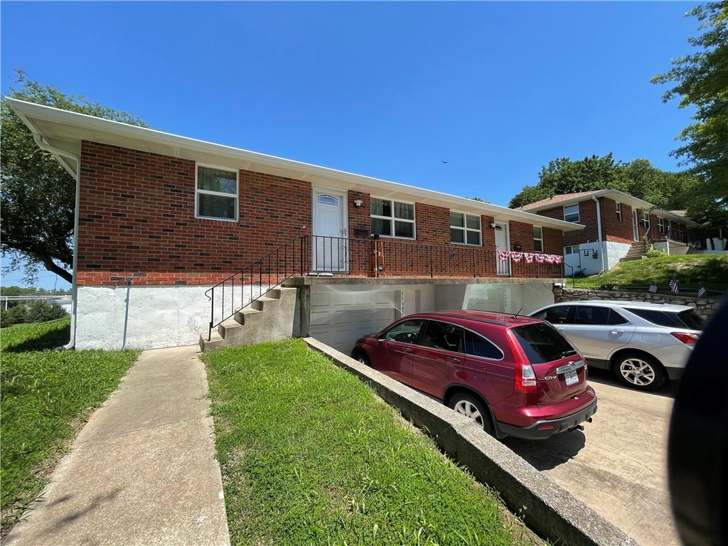 11302-11304 Putnam Street