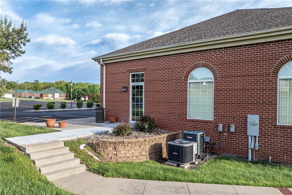 St Joseph, Missouri 64506, United States, ,Commercial,Active,65456