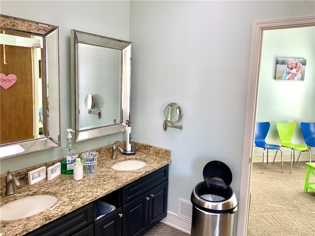 St Joseph, Missouri 64506, United States, ,Commercial,Active,65456