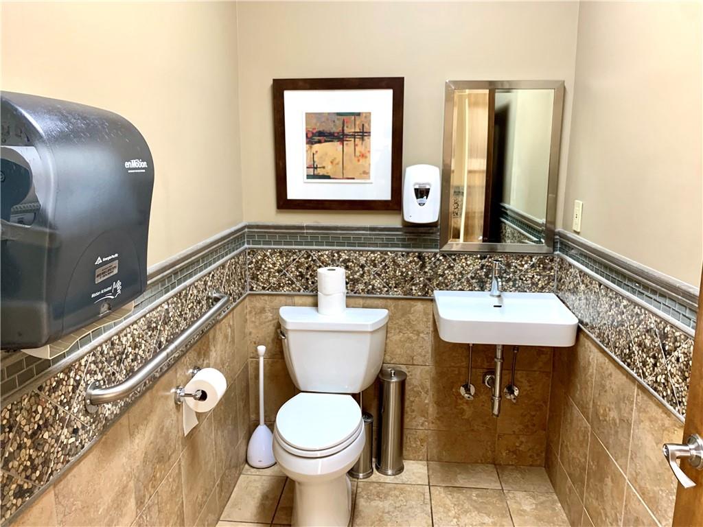 St Joseph, Missouri 64506, United States, ,Commercial,Active,65456