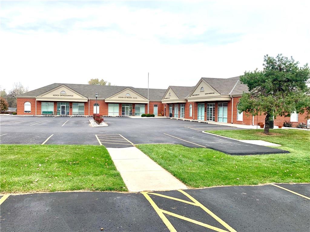 St Joseph, Missouri 64506, United States, ,Commercial,Active,65456