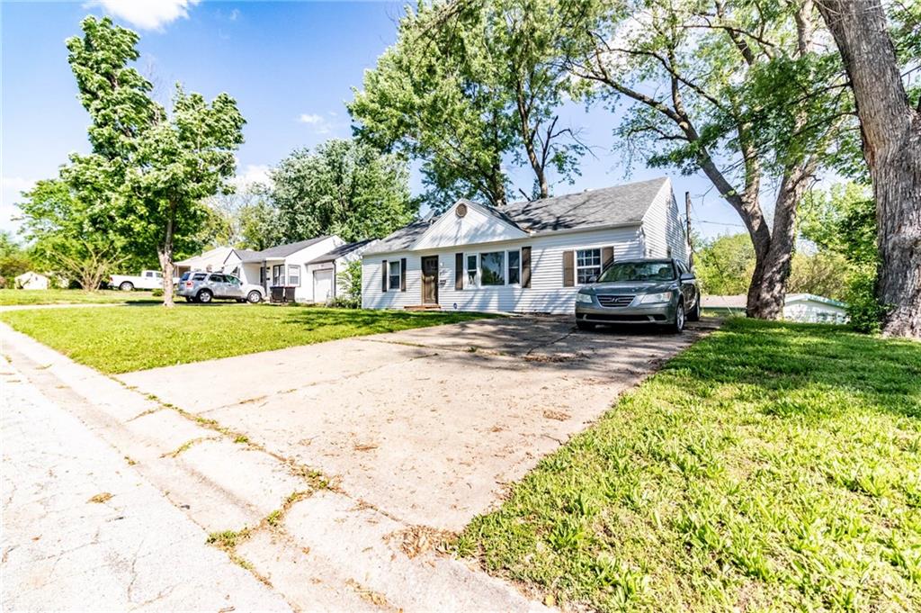 1007 Vest Drive