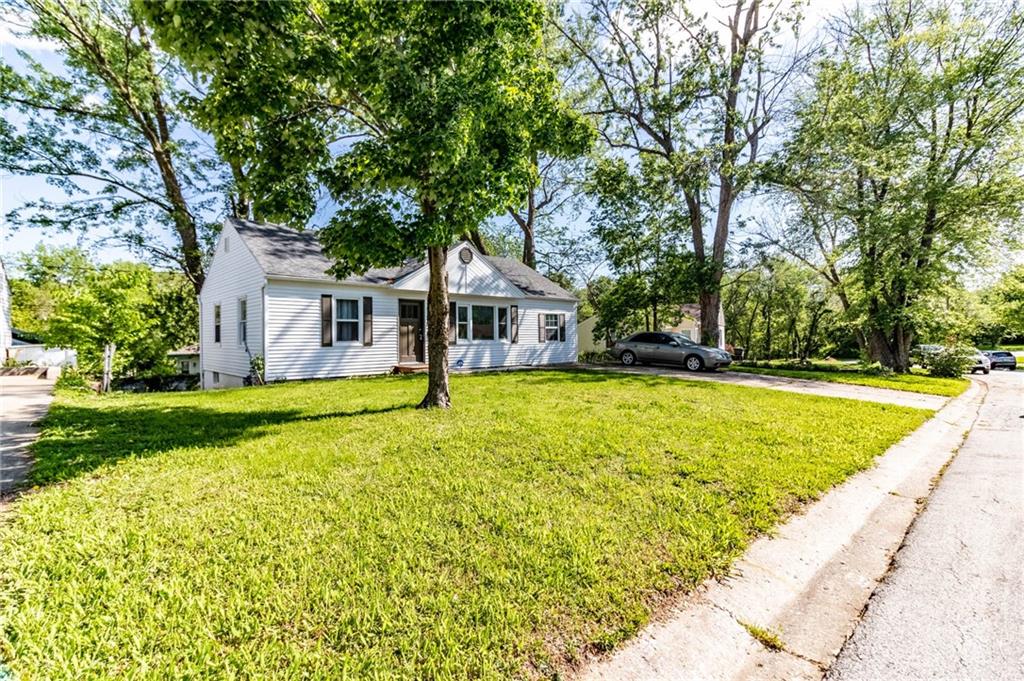 1007 Vest Drive