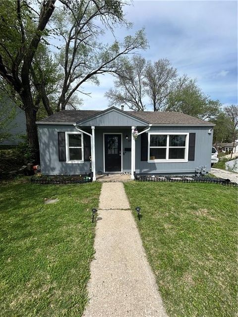 4506 Walker Avenue Kansas City KS 66102