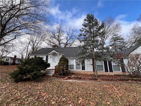 9724 Pennsylvania Avenue Kansas City MO 64114