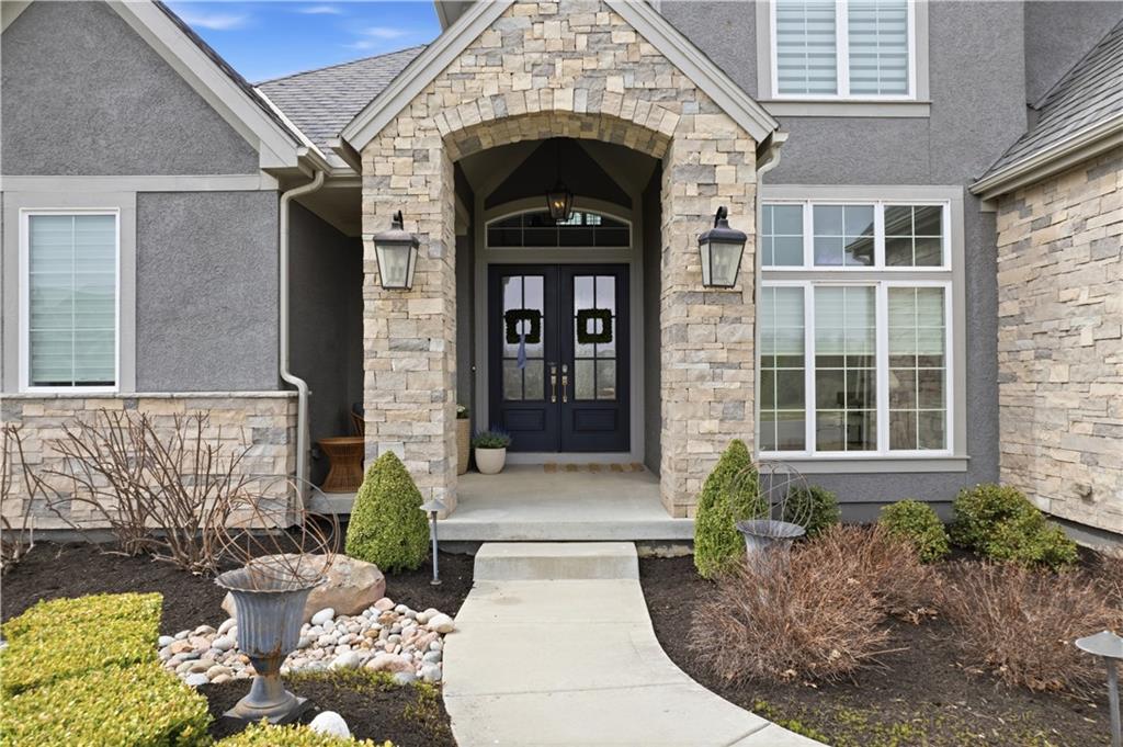 16120 Paradise Street