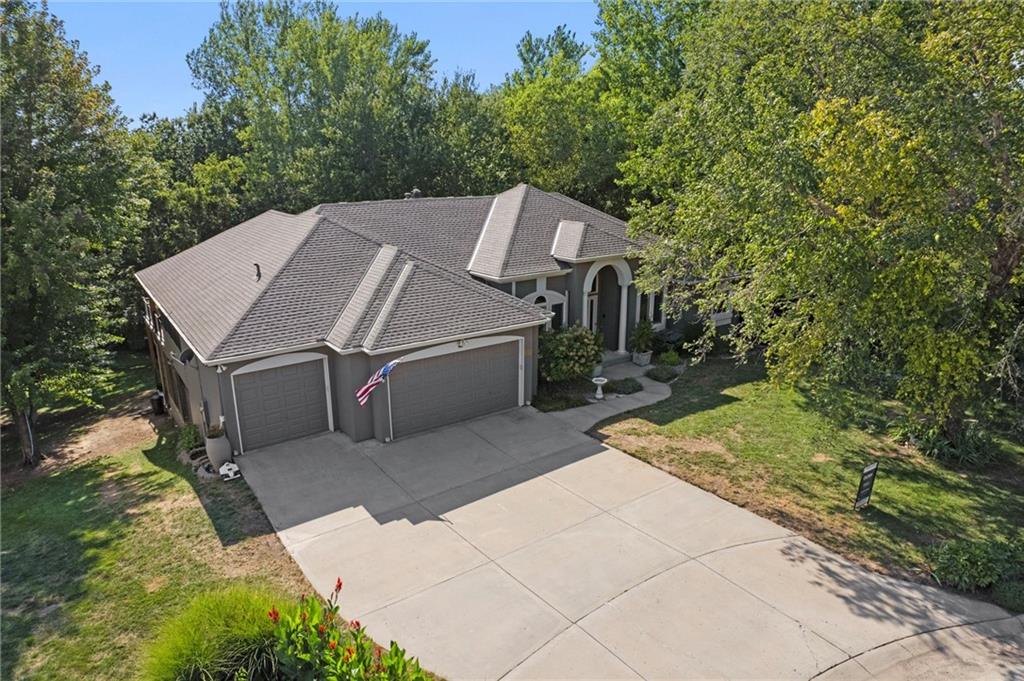 10301 NW River Hills Court